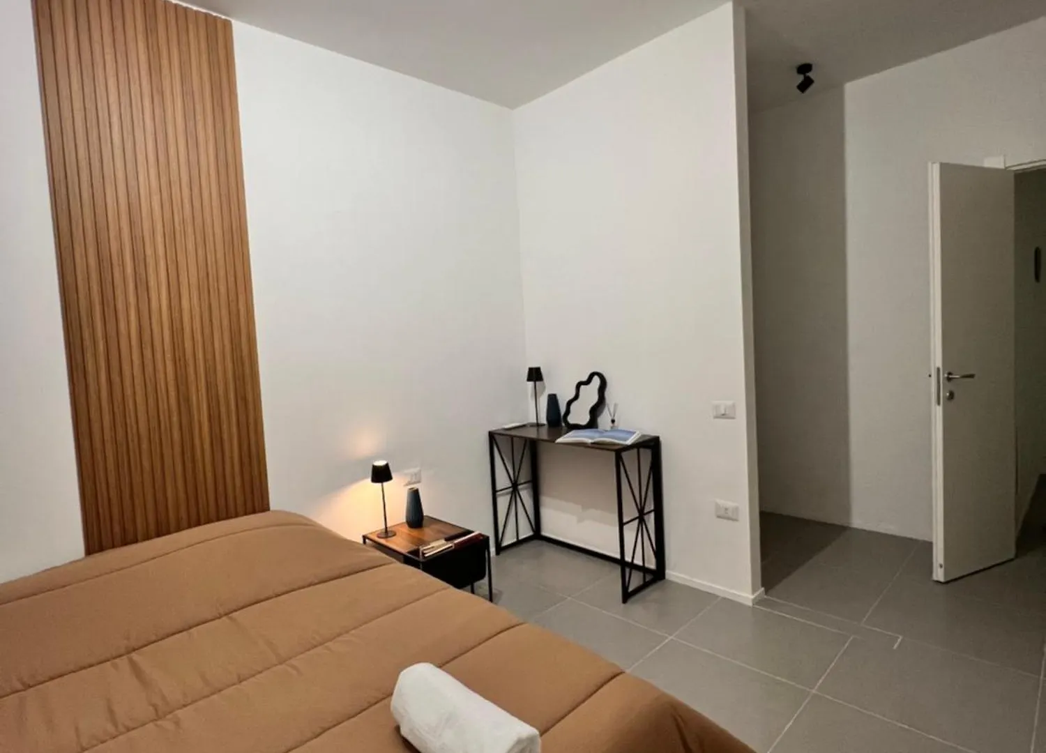 Room 12 Milano 0*, Milan Italy